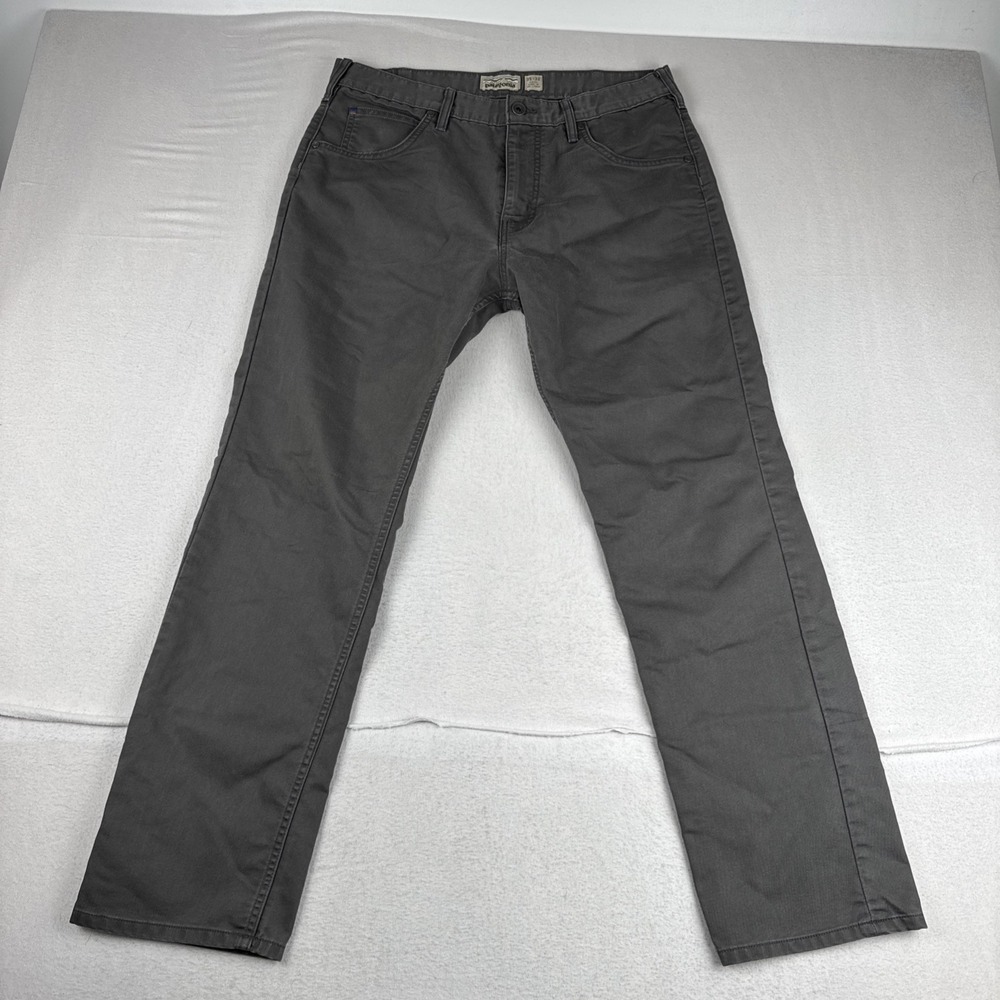 Patagonia Iron Clad Mens Green Chino Pants fits 33*30 Casual outdoor hiking